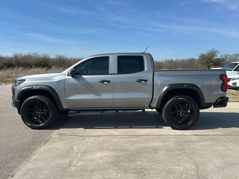 Used 2024 Chevrolet Colorado Trail Boss w/ Technology Package image 5