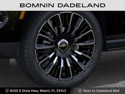 New 2026 Chevrolet Tahoe High Country AWD/4WD image 9