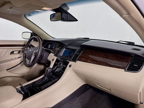 Used 2017 Ford Taurus Limited image 29