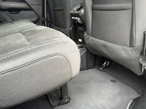 Used 2020 Jeep Wrangler Unlimited Sahara image 27