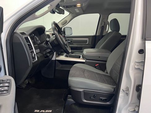 Used 2016 RAM 1500 Big Horn AWD/4WD image 4