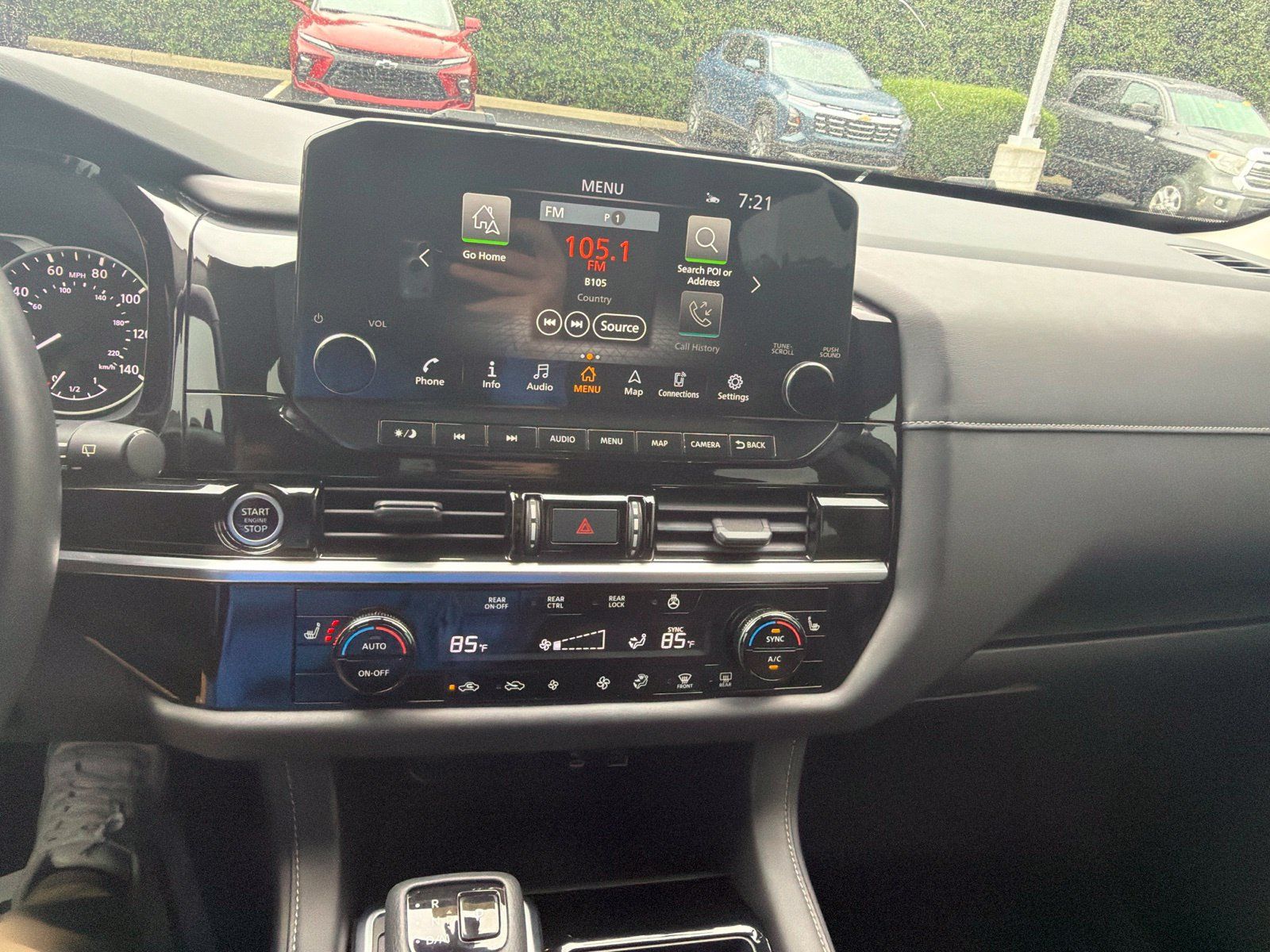 Used 2022 Nissan Pathfinder SL AWD/4WD image 11