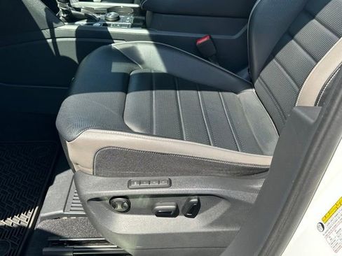 Used 2022 Volkswagen Atlas SEL Premium AWD/4WD image 27