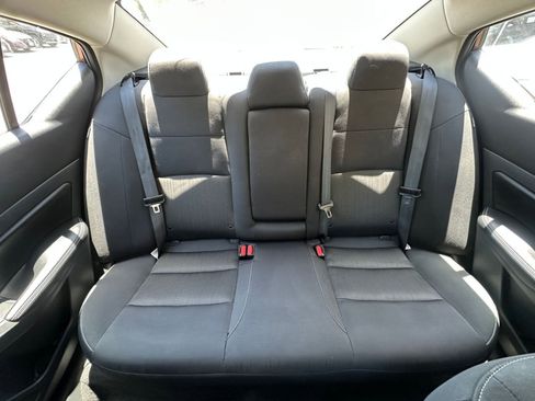 Used 2025 Nissan Altima 2.5 SV FWD image 38