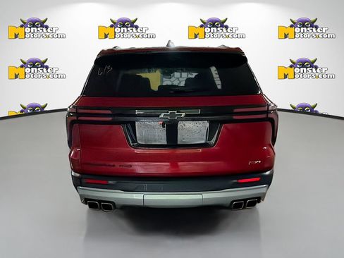 Used 2024 Chevrolet Traverse Z71 w/ LPO, Floor Liner Package AWD/4WD image 5