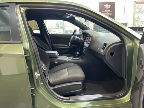 Used 2023 Dodge Charger SXT RWD image 33