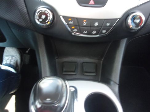 Used 2018 Chevrolet Cruze LS w/ LS Fleet Convenience Package FWD image 16