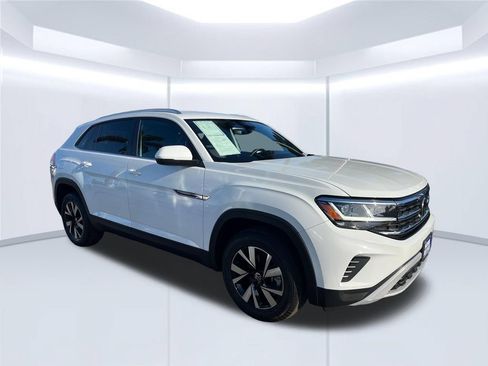 Used 2023 Volkswagen Atlas Cross Sport SE FWD image 7