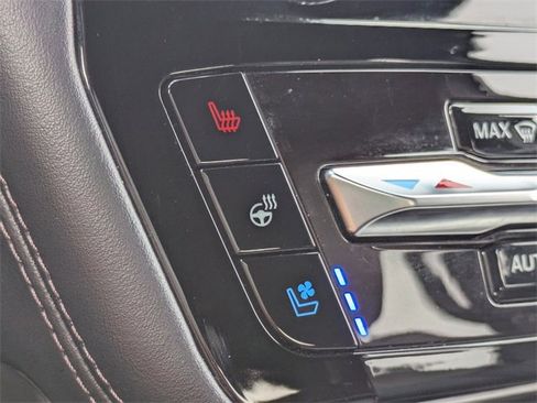 Used 2022 Ford Explorer Platinum w/ Technology Package image 28