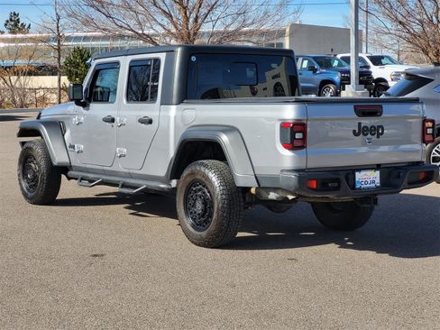 Used 2020 Jeep Gladiator Sport w/ Quick Order Package 24S image 5