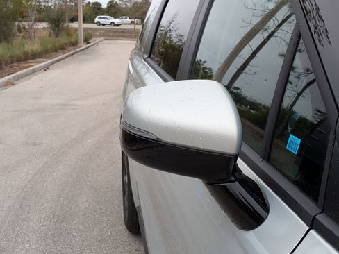 New 2026 Kia Carnival EX image 12