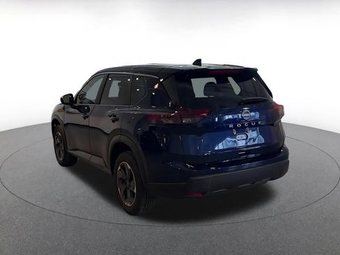 Used 2025 Nissan Rogue SV image 11