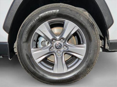 Used 2024 Toyota RAV4 XLE image 23