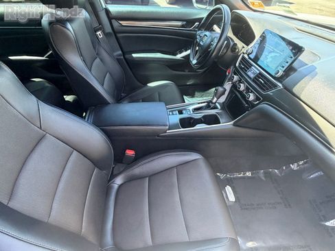 Used 2022 Honda Accord Sport image 13