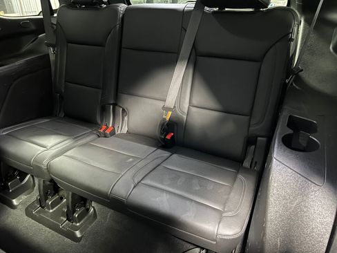 Used 2021 Chevrolet Tahoe Z71 w/ Z71 Signature Package image 7