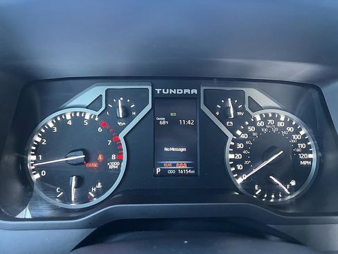 Used 2024 Toyota Tundra SR5 w/ SR5 Convenience Package AWD/4WD image 14