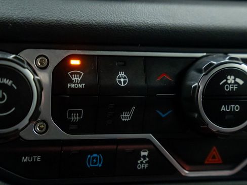 Used 2024 Jeep Wrangler High Altitude image 27