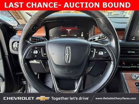 Used 2020 Lincoln Aviator Reserve w/ Equipment Group 201A image 13