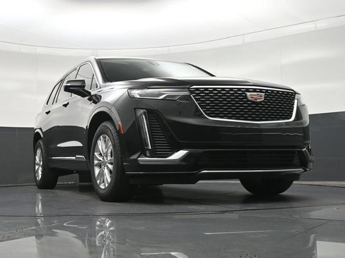 Used 2025 Cadillac XT6 Luxury FWD image 29