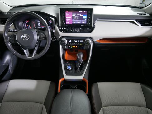 Used 2019 Toyota RAV4 Adventure w/ Cold Weather Package AWD/4WD image 10