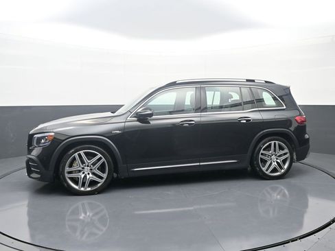 Used 2021 Mercedes-Benz GLB 35 AMG 4MATIC image 4