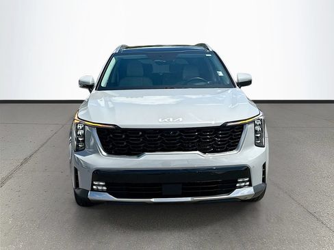 Certified 2025 Kia Sorento SX FWD image 2