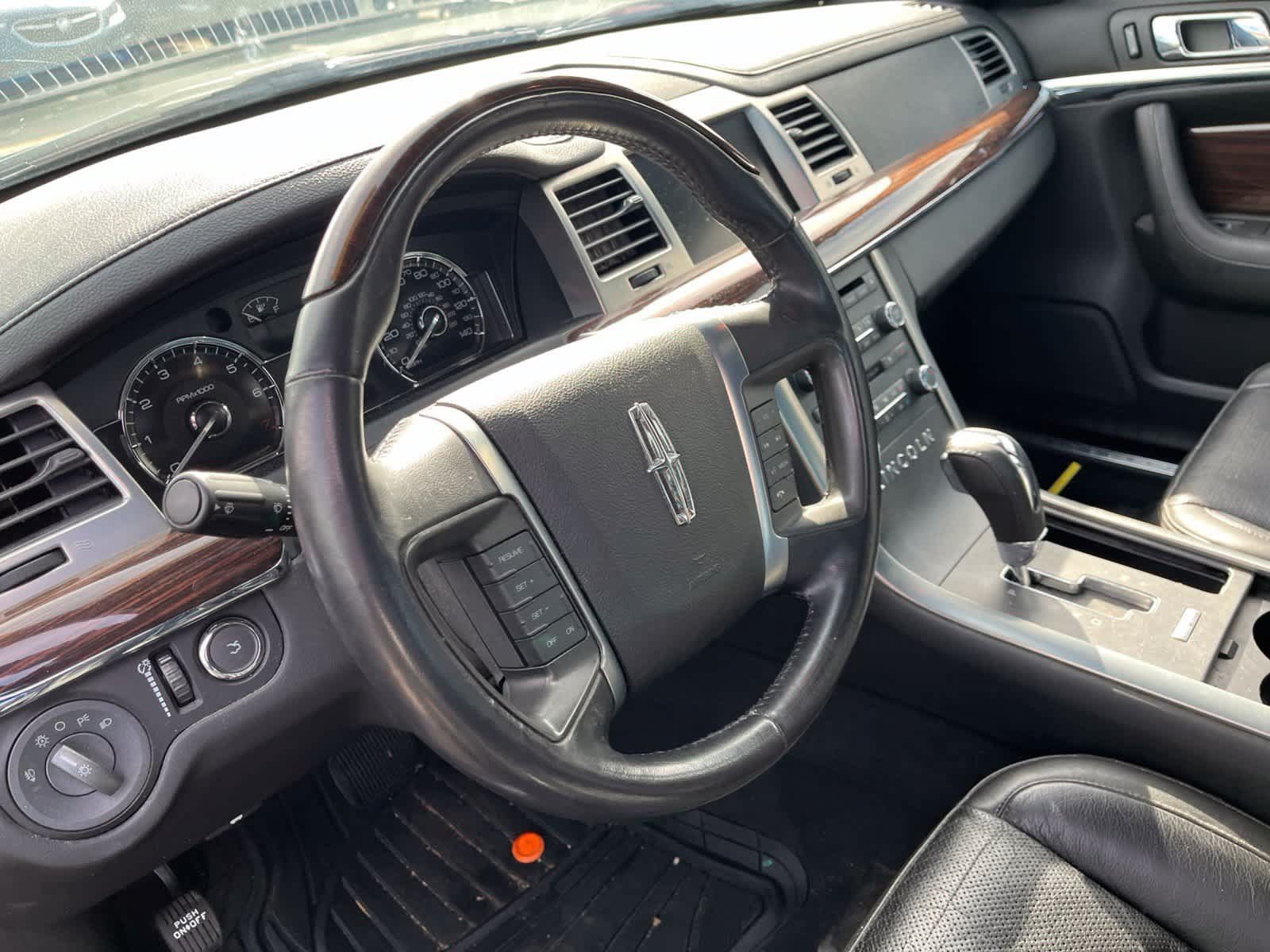 Used 2009 Lincoln MKS FWD image 29