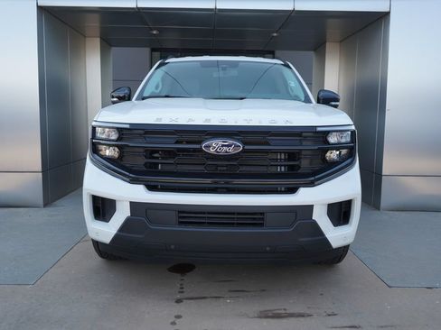 New 2026 Ford Expedition Active AWD/4WD image 4
