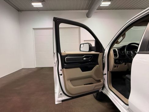 Used 2020 RAM 1500 Big Horn AWD/4WD image 57