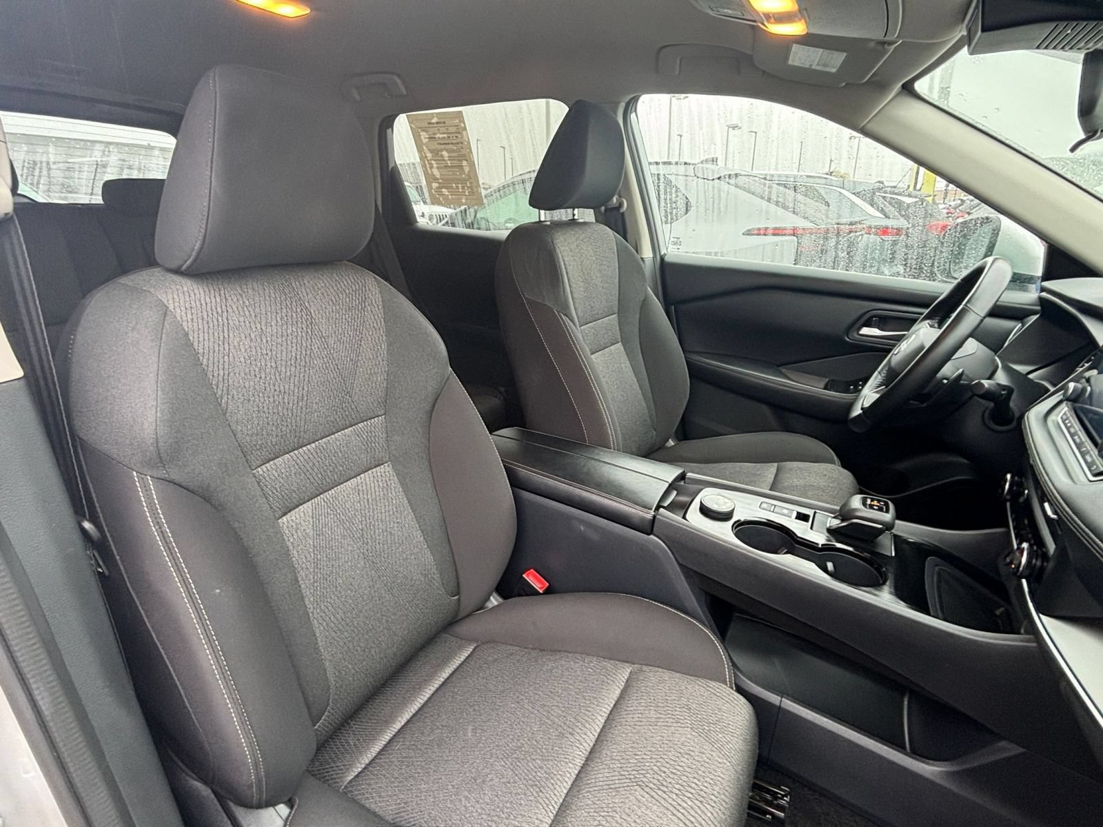 Used 2025 Nissan Rogue SV AWD/4WD image 35