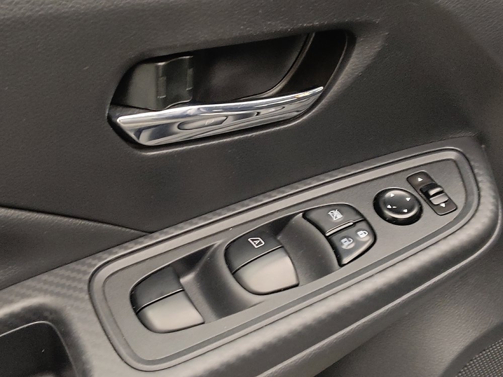 Used 2025 Nissan Versa SV w/ Trunk Package FWD image 27