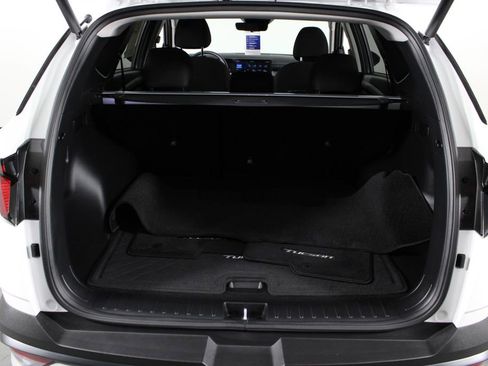 Used 2026 Hyundai Tucson SEL FWD image 18