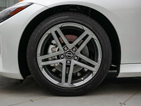 Used 2024 Nissan Z Sport w/ Floor Mat Package image 10