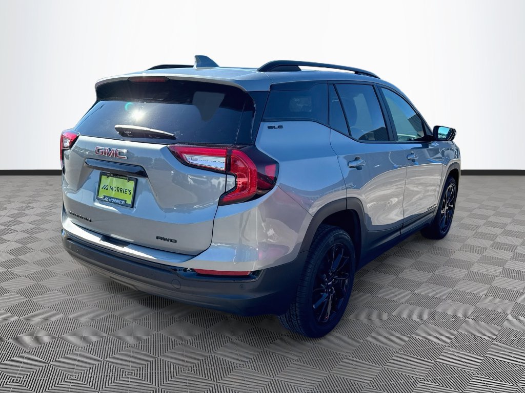 Used 2024 GMC Terrain SLE w/ Driver Convenience Package AWD/4WD image 4