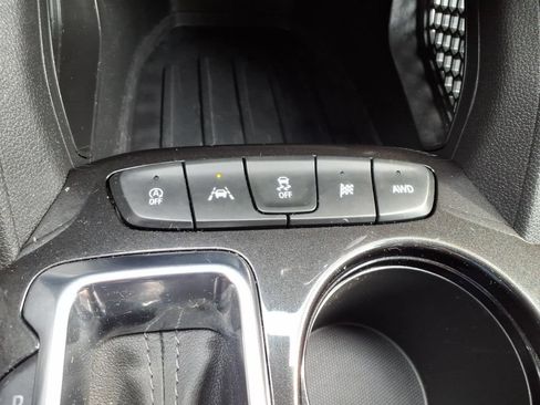 Used 2024 Chevrolet TrailBlazer LT w/ LT Cold Weather Package AWD/4WD image 25