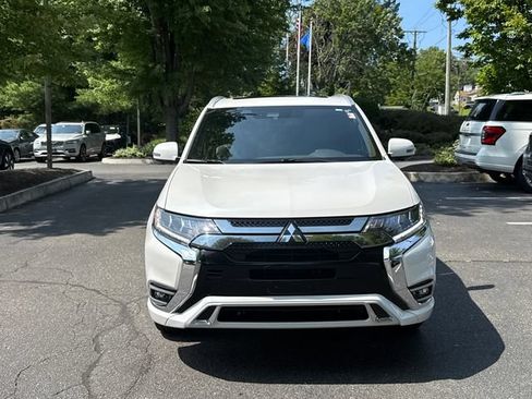 Used 2019 Mitsubishi Outlander 4WD Plug-In Hybrid image 5