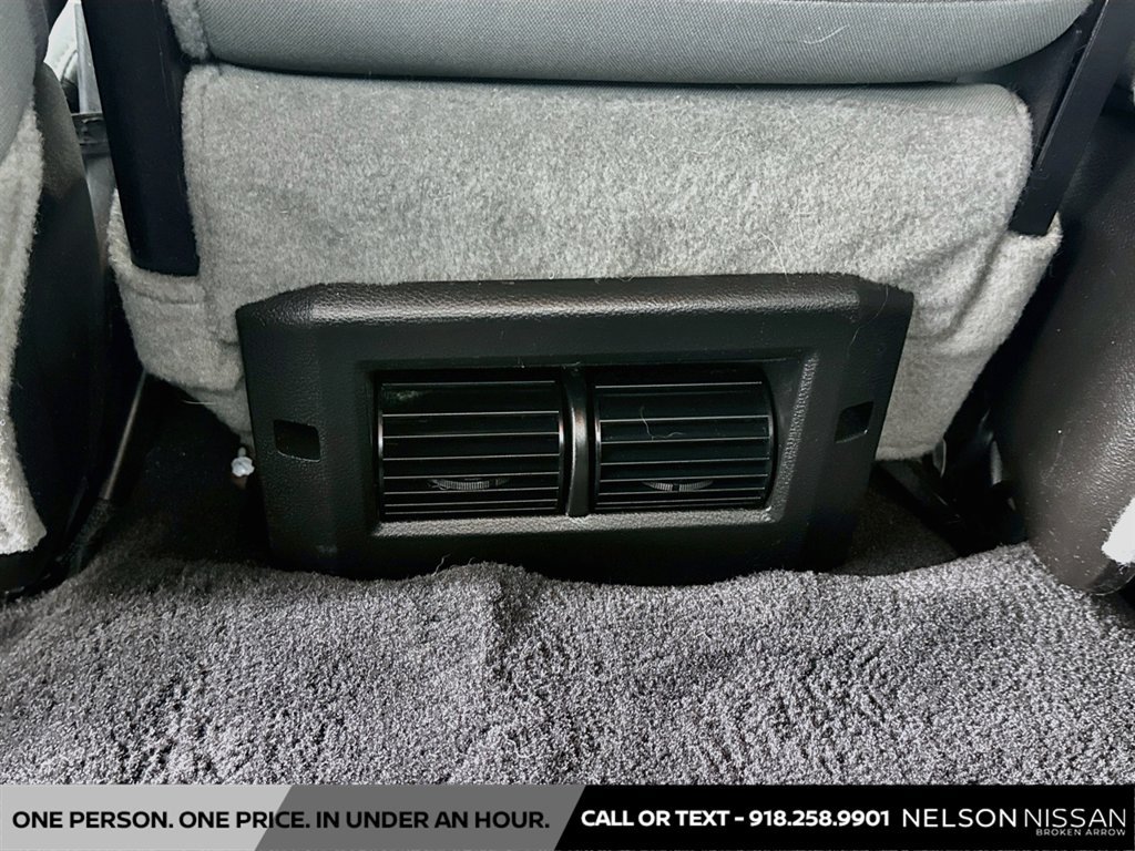Used 2019 RAM 1500 Classic SLT w/ Luxury Group AWD/4WD image 23