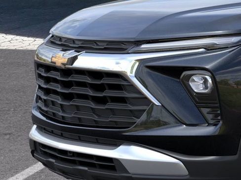 New 2026 Chevrolet TrailBlazer LT w/ Midnight Edition AWD/4WD image 13