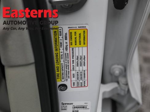 Used 2022 Volvo S60 B5 Momentum image 36