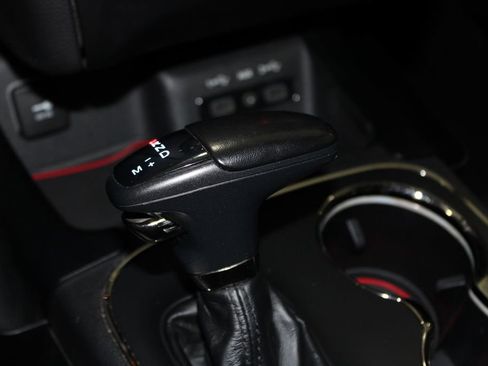 Used 2020 Dodge Durango GT image 34