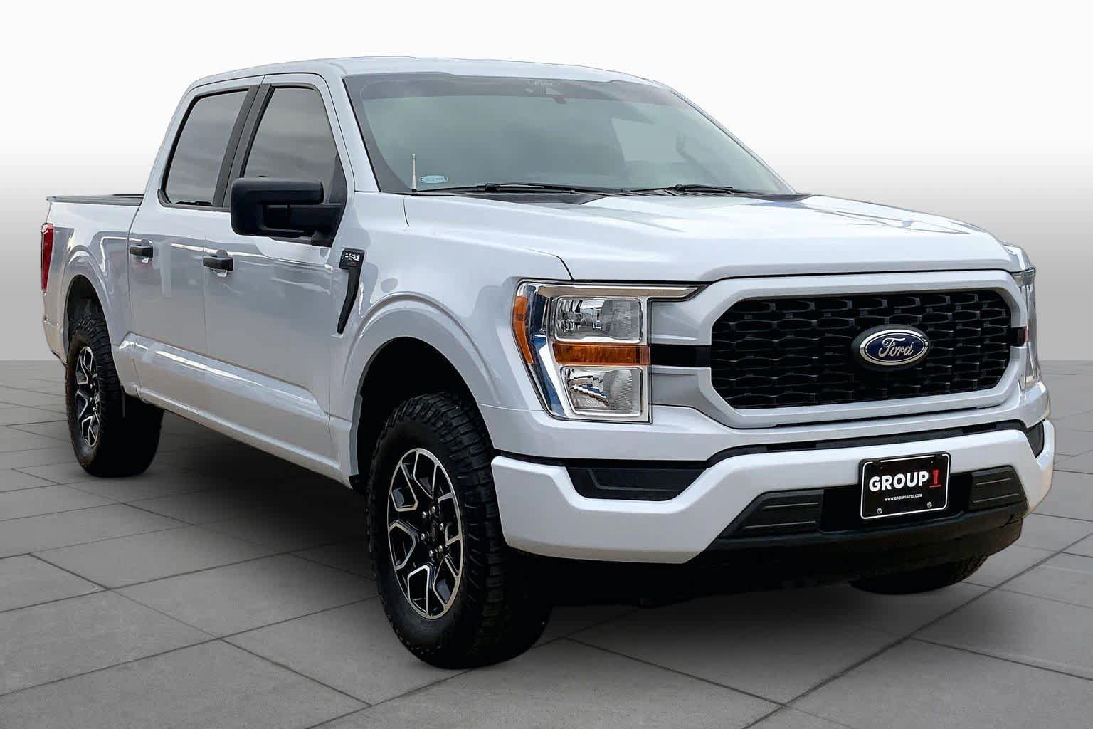 Used 2022 Ford F150 XL w/ STX Appearance Package RWD image 3