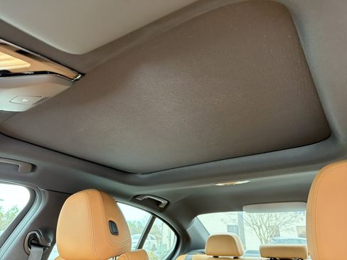 New 2026 BMW 330i Sedan w/ Premium Package image 3