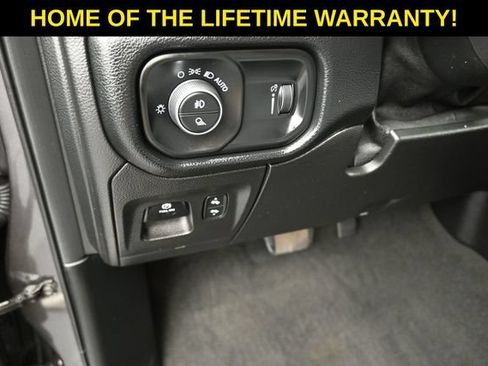 Used 2020 RAM 1500 Big Horn AWD/4WD image 16