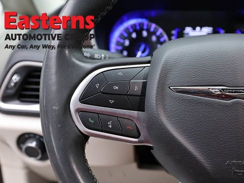Used 2023 Chrysler Voyager LX FWD image 15