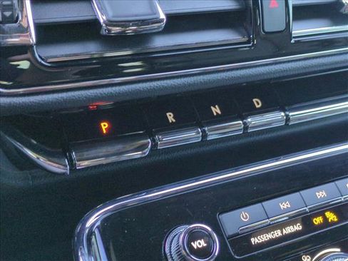 Used 2024 Lincoln Navigator Reserve image 12