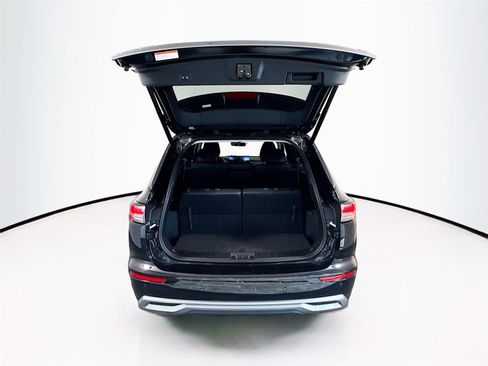 Used 2025 Mitsubishi Outlander SE FWD image 21