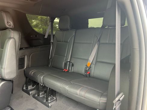 Used 2021 Chevrolet Suburban RST w/ Luxury Package image 21