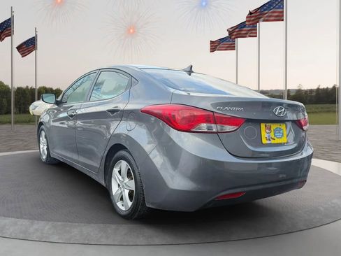 Used 2012 Hyundai Elantra GLS w/ Preferred Pkg 3 image 5