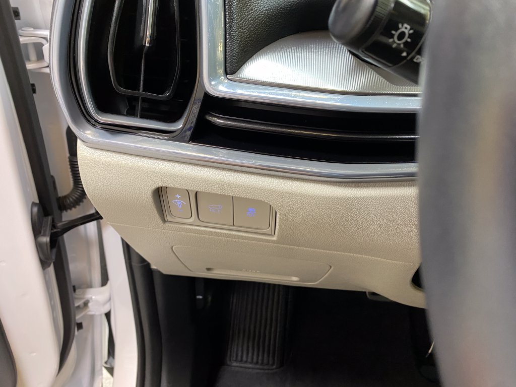 Used 2025 Kia Sorento SX FWD image 37