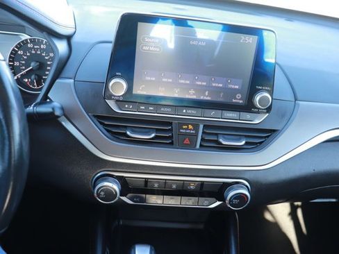Used 2024 Nissan Altima 2.5 SR image 13